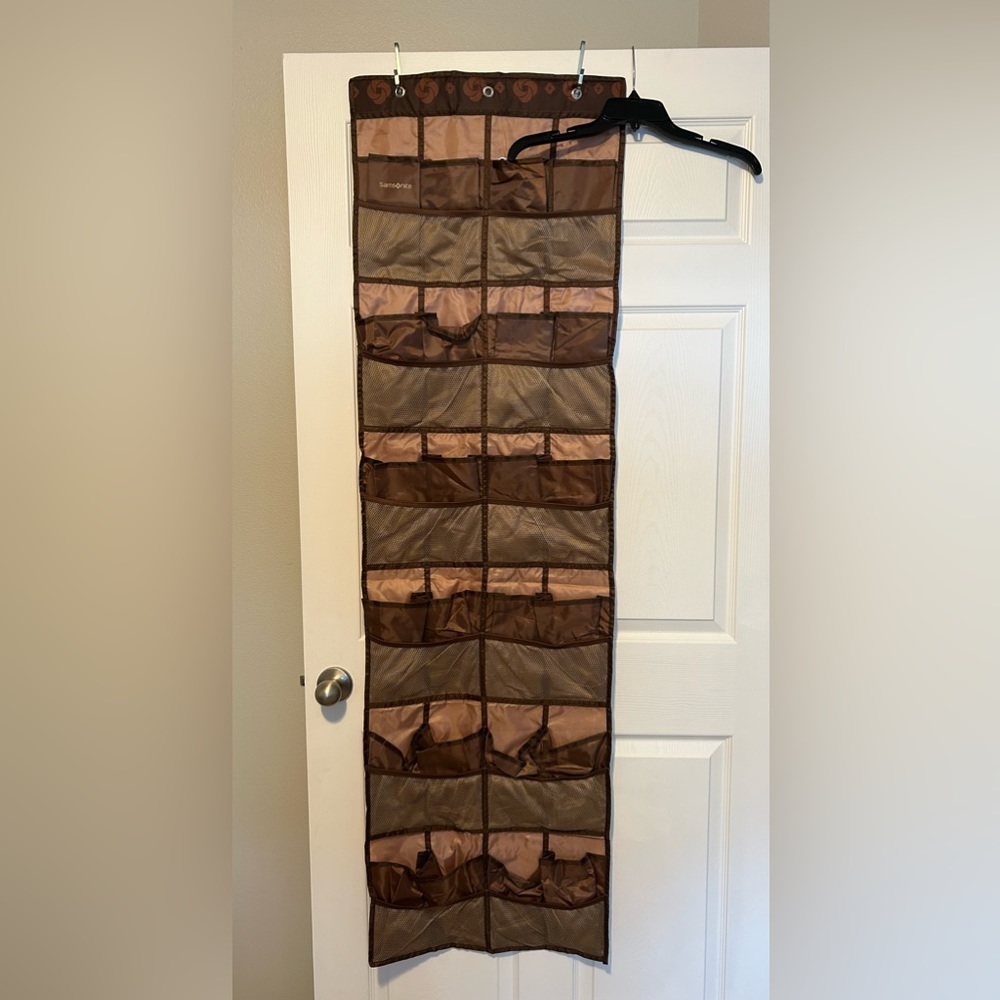 Door closet organizer